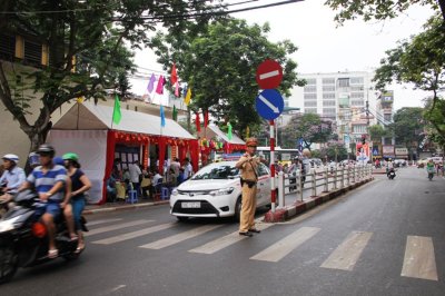 Hà Nội tổ chức phân luồng giao thông trong thời gian diễn ra trận Việt Nam - Malaysia Hà Nội tổ chức phân luồng giao thông