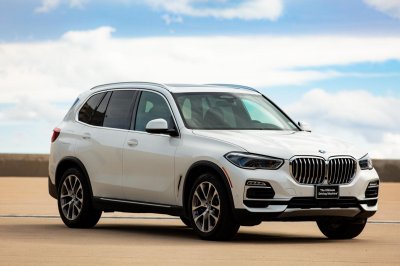 BMW X5 thuộc diện triệu hồi do lỗi camera lùi BMW X5 thuộc diện triệu hồi do lỗi camera lùi.