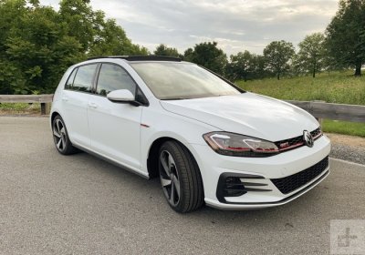 Xe gia đình cỡ nhỏ tốt nhất, đáng sở hữu nhất năm 2019 - Volkswagen Golf Xe gia đình cỡ nhỏ tốt nhất, đáng sở hữu nhất năm 2019 - Volkswagen Golf.
