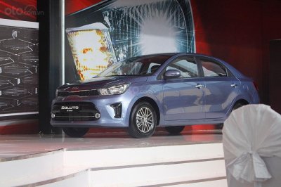 Kia Soluto mở bán ở Việt Nam