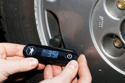 Mất bao lâu để thay lốp xe ô tô? - ảnh 3 Mất bao lâu để thay lốp xe ô tô?