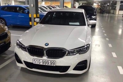 BMW 330i biển ngũ quý 9 gây xôn xao ở Sài Gòn 3 BMW 330i biển ngũ quý 9 gây xôn xao ở Sài Gòn a3