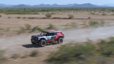 Ford Bronco R Prototype ra mắt - ảnh 5 Ford Bronco R Prototype ra mắt - ảnh 5.