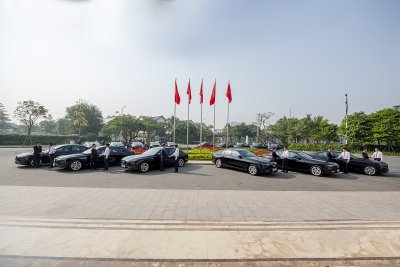 Xe VinFast sẽ đóng vai trò làm phương tiện chuyên chở các khách mời tham dự Hội nghị ASEAN 2020 1 Xe VinFast sẽ đóng vai trò làm phương tiện chuyên chở các khách mời tham dự Hội nghị ASEAN 2020 1.