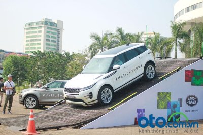 "Trên tay" Range Rover Evoque 2020 vừa ra mắt vượt mọi địa hình 13 "Trên tay" Range Rover Evoque 2020 vừa ra mắt vượt mọi địa hình a13