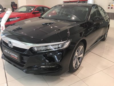 Honda Accord 2019 màu đen a1
