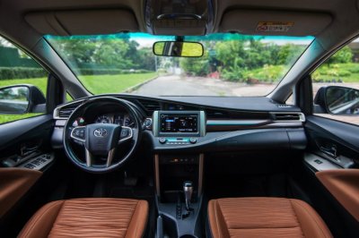 Toyota Innova giảm tới 100 triệu đồng, quyết tâm giành lại ngôi vương phân khúc MPV Toyota Innova giảm tới 100 triệu đồng, quyết tâm giành lại ngôi vương phân khúc MPVa