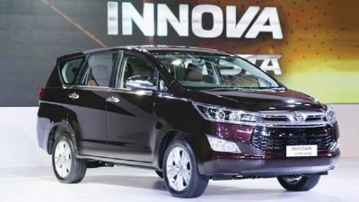Toyota Innova giảm tới 100 triệu đồng, quyết tâm giành lại ngôi vương phân khúc MPV Toyota Innova giảm tới 100 triệu đồng, quyết tâm giành lại ngôi vương phân khúc MPV,