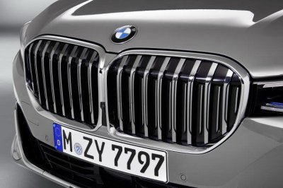 BMW 7-Series BMW 7-Series.
