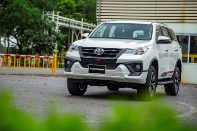 Phân khúc SUV 7 chỗ: Đua nhau khuyến mại, giảm giá dịp cuối năm 3 Phân khúc SUV 7 chỗ: Đua nhau khuyến mại, giảm giá dịp cuối năm a3