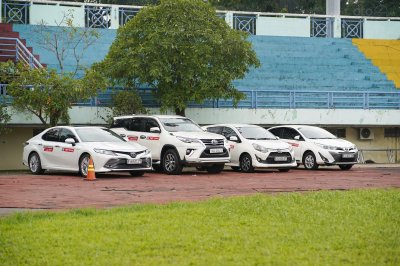 Xe Toyota cũng không thể "giữ giá" Xe Toyota cũng không thể "giữ giá" a3