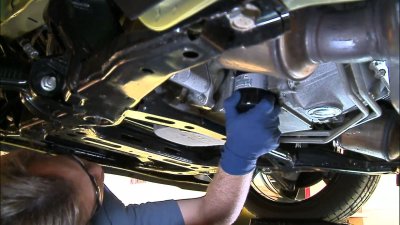 Bao lâu thì nên thay cốc lọc dầu ô tô? Bao lâu thì nên thay cốc lọc dầu ô tô? 1
