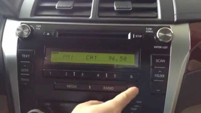Bật nhạc hoặc radio Bật nhạc hoặc radio 1