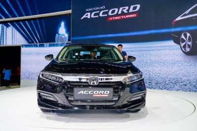 Vay mua xe Honda Accord 2020 trả góp: Lãi suất ngân hàng nào hấp dẫn? a1