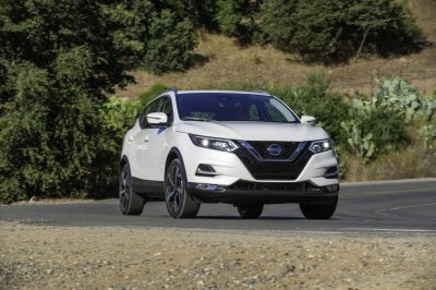Nissan X-Trail Sport 2020 lên kệ, tăng giá nhẹ và bổ sung công nghệ