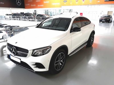 Thủ môn Bùi Tiến Dũng xác nhận được tặng chiếc Mercedes trị giá 2,2 tỷ đồngs