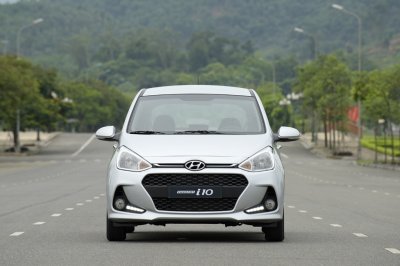 Giá xe Hyundai Grand i10 2 Giá xe Hyundai Grand i10 a2