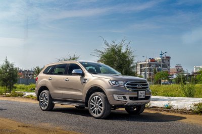 Ford Everest: Ưu đãi cao nhất 25 triệu đồng.