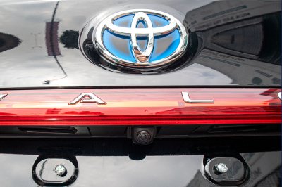 Ảnh chi tiết xe Toyota Avalon Hybrid 2020 đầu tiên tại Việt Nam 18 Ảnh chi tiết xe Toyota Avalon Hybrid 2020 đầu tiên tại Việt Nam a18