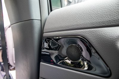 Ảnh chi tiết xe Toyota Avalon Hybrid 2020 đầu tiên tại Việt Nam 43 Ảnh chi tiết xe Toyota Avalon Hybrid 2020 đầu tiên tại Việt Namv a43