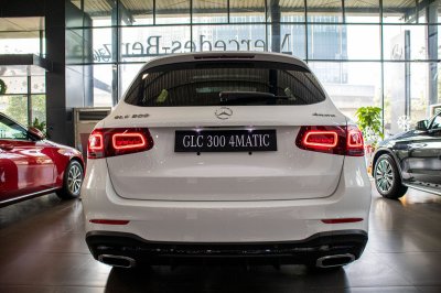 Trang bị an toàn trên Mercedes-Benz GLC 300 2020 Trang bị an toàn trên Mercedes-Benz GLC 300 2020