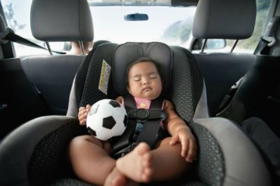 Mua xe MPV nên để ý gì - Móc ghế ISOFIX bảo vệ trẻ nhỏ Mua xe MPV nên để ý gì - Móc ghế ISOFIX bảo vệ trẻ nhỏ