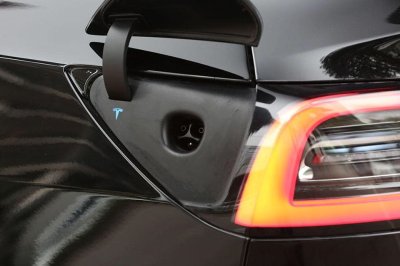 Ảnh chi tiết xe Tesla Model 3 vừa về Việt Nam 22 Ảnh chi tiết xe Tesla Model 3 vừa về Việt Nam a22