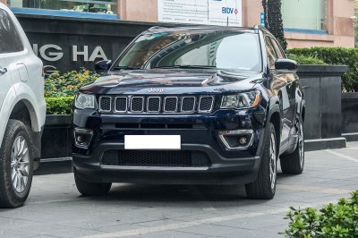 Jeep Compass - Đối thủ ít gặp của Mazda CX-5 tại Việt Nam 15 Jeep Compass - Đối thủ ít gặp của Mazda CX-5 tại Việt Nam a15