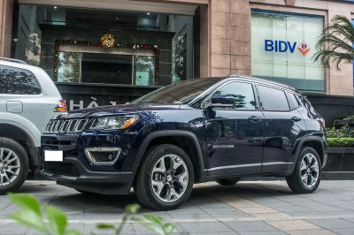Jeep Compass - Đối thủ ít gặp của Mazda CX-5 tại Việt Nam 1 Jeep Compass - Đối thủ ít gặp của Mazda CX-5 tại Việt Nam a1