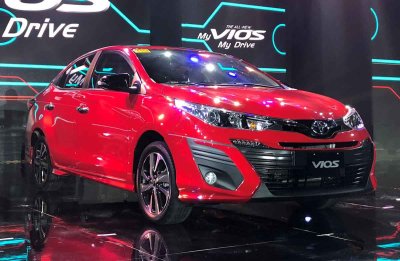 Nhìn lại chặng đường 12 tháng "trồi sụt" của ông vua doanh số 2019 - Toyota Vios Nhìn lại chặng đường 12 tháng "trồi sụt" của ông vua doanh số 2019 - Toyota Vios .