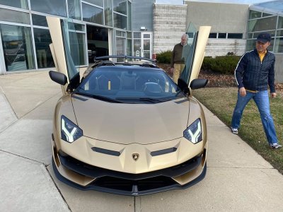 Người Việt đầu tiên sở hữu Lamborghini Aventadoer SVJa