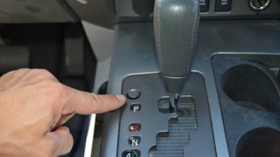 cách đỗ xe trên một ngọn đồi cách đỗ xe trên một ngọn đồia