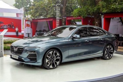 4 mẫu xe Sedan giá 1 tỷ đáng mua dịp giáp Tết 4 mẫu xe Sedan giá 1 tỷ đáng mua dịp giáp Tếta