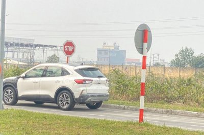 Ford Escape 2020 chạy thử tại Việt Nam, cận kề ngày mở bán a3