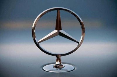 Những câu chuyện thú vị về logo xe Mercedes-Benz a1