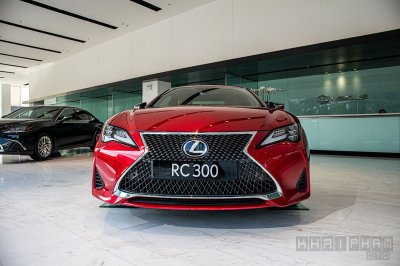 hình ảnh đầu xe Lexus RC 300 2020