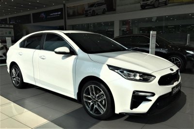 Kia Cerato tại thị trường ô tô Việt Nam 1