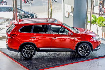 Mitsubishi Outlander 2020 gia tăng sức cạnh tranh bằng việc bổ sung trang bị tiện ích, an toàn cùng các chương trình ưu đãi.