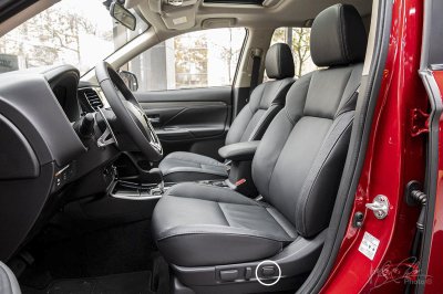 Ghế lái chỉnh điện 10 hướng trên Mitsubishi Outlander 2020 Ghế lái chỉnh điện 10 hướng trên Mitsubishi Outlander 2020.