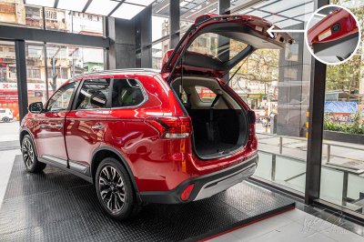 Mitsubishi Outlander 2020 được trang bị cốp sau đóng mở bằng điện Mitsubishi Outlander 2020 được trang bị cốp sau đóng mở bằng điện.