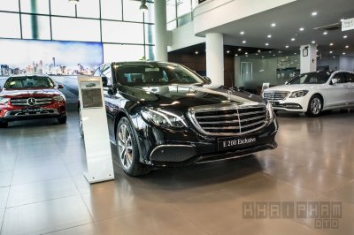 Ảnh chụp trước xe Mercedes-Benz E 200 Exclusive 2020