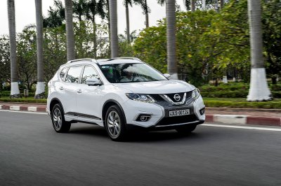 Nissan X-Trail khuyến mãi tất cả các phiên bản trong tháng 3 1