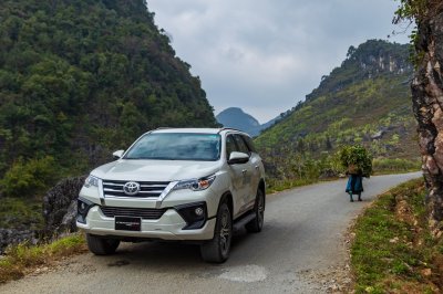 Toyota Fortuner được bán tại Việt Nam thuộc 2 diện nhập khẩu và lắp ráp 1