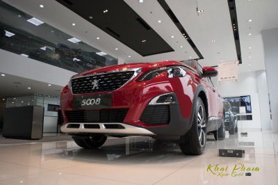 Ảnh chụp đầu xe Peugeot 5008​​ Active 2020 1