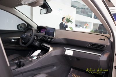 Bước vào khoang xe Peugeot 3008 2020, ngôn ngữ thiết kế i-Cockpit ghi dấu ở khắp nơi 4 Bước vào khoang xe Peugeot 3008 2020, ngôn ngữ thiết kế i-Cockpit ghi dấu ở khắp nơi a4