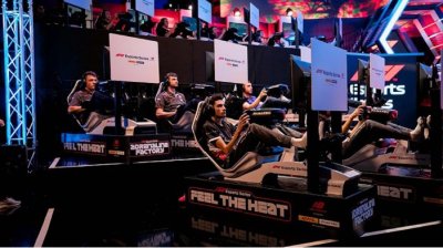 Tổ chức đua F1 online để "đền bù" cho người hâm mộ Tổ chức đua F1 online để "đền bù" cho người hâm mộ.