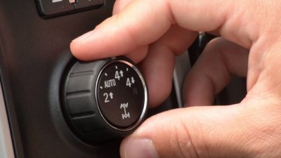 Vì sao nói chế độ lái 4WD không an toàn trên đường cao tốc? - Ảnh 3 Vì sao nói chế độ lái 4WD không an toàn trên đường cao tốc? - Ảnh 3.