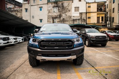 Ford Ranger Raptor 2020 đã về đại lý, thêm trang bị, giá không đổi 3 Ảnh chụp chính diện đầu xe Ford Ranger Raptor 2020