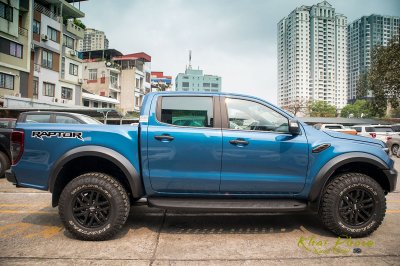 Ford Ranger Raptor 2020 đã về đại lý, thêm trang bị, giá không đổi 8 Ảnh chụp thân xe Ford Ranger Raptor 2020