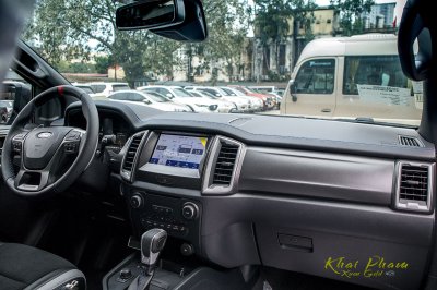 Ford Ranger Raptor 2020 đã về đại lý, thêm trang bị, giá không đổi 21 Ảnh chụp táp-lô xe Ford Ranger Raptor 2020